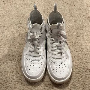 Nike Air Forces in White size 8